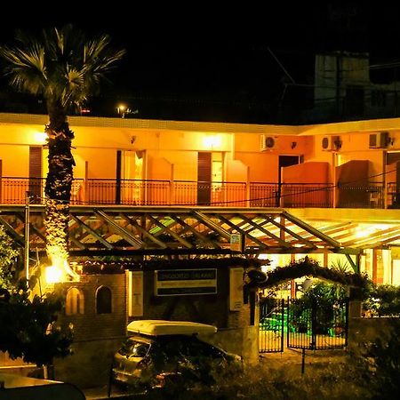 Hotel Galaxias Agioi Pandes Extérieur photo