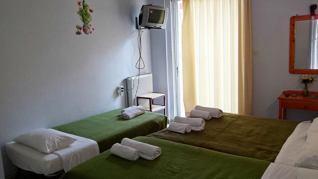 Hotel Galaxias Agioi Pandes Extérieur photo